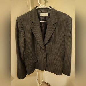 Womens Tahari striped suit coat